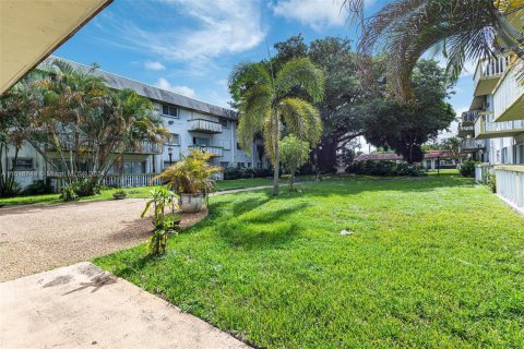 Copropriété à vendre à Miami, Floride: 2 chambres, 85.47 m2 № 1238286 - photo 19