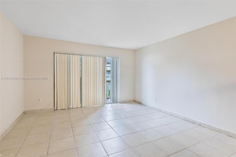 Copropriété à vendre à Miami, Floride: 2 chambres, 85.47 m2 № 1238286 - photo 6