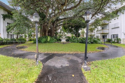 Copropriété à vendre à Miami, Floride: 2 chambres, 85.47 m2 № 1238286 - photo 27