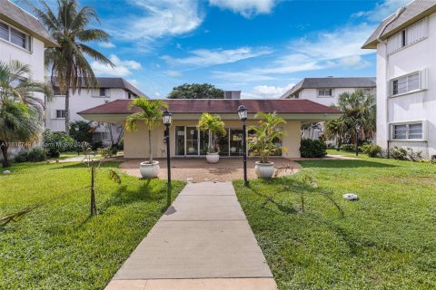 Copropriété à vendre à Miami, Floride: 2 chambres, 85.47 m2 № 1238286 - photo 20