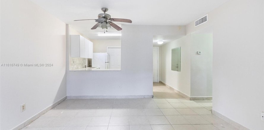 Condo à Miami, Floride, 2 chambres  № 1238286