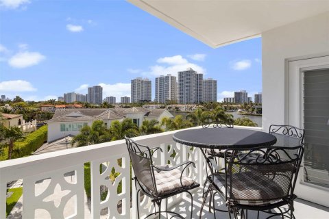 Condominio en venta en Hallandale Beach, Florida, 1 dormitorio, 68.47 m2 № 1206849 - foto 18