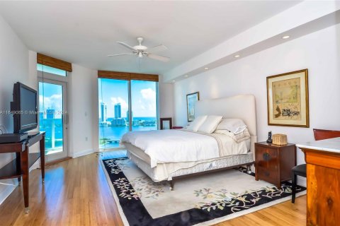 Condo in Aventura, Florida, 3 bedrooms  № 1332436 - photo 14