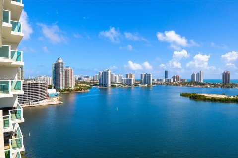 Condominio en venta en Aventura, Florida, 3 dormitorios, 277.22 m2 № 1332436 - foto 21