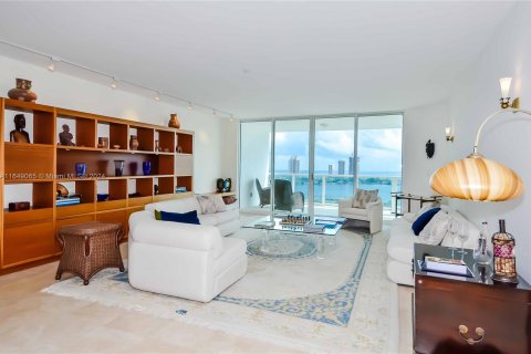 Condo in Aventura, Florida, 3 bedrooms  № 1332436 - photo 4