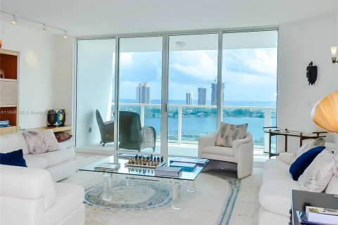 Condo in Aventura, Florida, 3 bedrooms  № 1332436 - photo 3