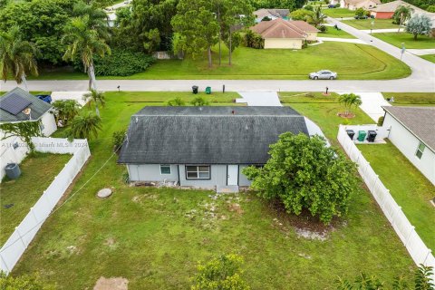 Villa ou maison à vendre à Port St. Lucie, Floride: 3 chambres, 140.65 m2 № 1332344 - photo 25