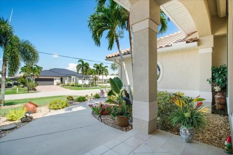 Villa ou maison à vendre à Punta Gorda, Floride: 3 chambres, 239.87 m2 № 1251174 - photo 5