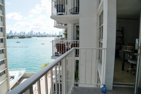 Condominio en venta en Miami Beach, Florida, 1 dormitorio, 69.68 m2 № 1234375 - foto 23