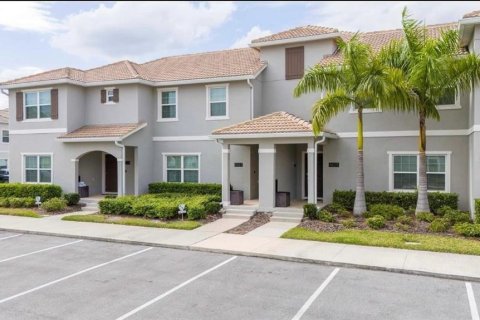 Townhouse in STOREY LAKE in Kissimmee, Florida 4 bedrooms, 177.81 sq.m. № 1307866 - photo 1