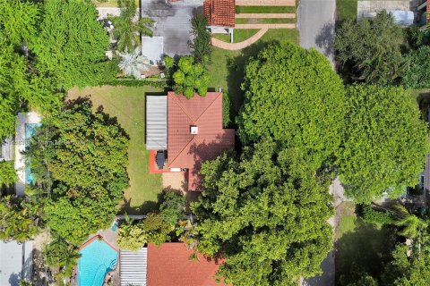 Villa ou maison à vendre à Miami, Floride: 2 chambres, 69.68 m2 № 1360609 - photo 17