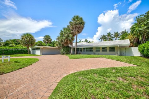 Casa en venta en Fort Lauderdale, Florida, 6 dormitorios, 312.71 m2 № 1360465 - foto 2