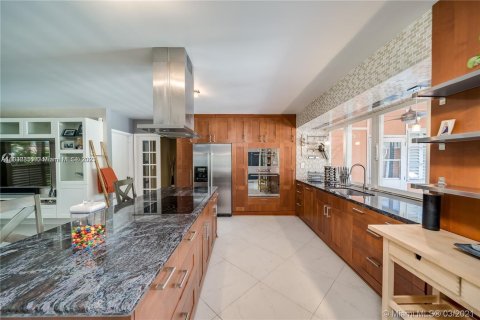 Casa en alquiler en Hollywood, Florida, 4 dormitorios, 161 m2 № 271327 - foto 9