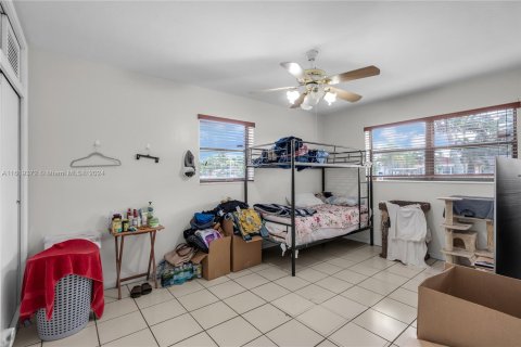 Casa en venta en Miami, Florida, 4 dormitorios, 147.06 m2 № 1384058 - foto 17