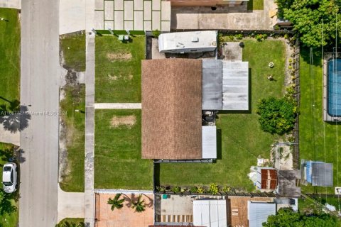 Casa en venta en Miami, Florida, 3 dormitorios, 119.47 m2 № 1384260 - foto 18