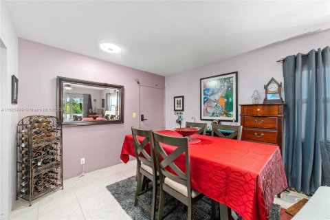 Copropriété à vendre à Oakland Park, Floride: 1 chambre, 55.74 m2 № 1232456 - photo 3