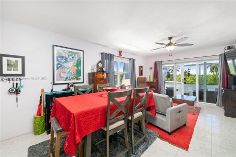 Copropriété à vendre à Oakland Park, Floride: 1 chambre, 55.74 m2 № 1232456 - photo 5