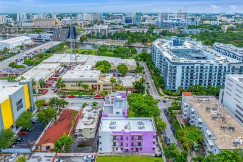 Propiedad comercial en venta en Miami, Florida № 1232453 - foto 19