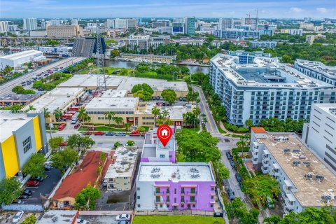 Propiedad comercial en venta en Miami, Florida № 1232453 - foto 18