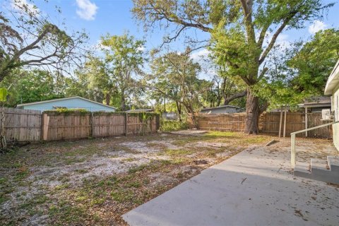 House in Tampa, Florida 3 bedrooms, 78.41 sq.m. № 1338340 - photo 25