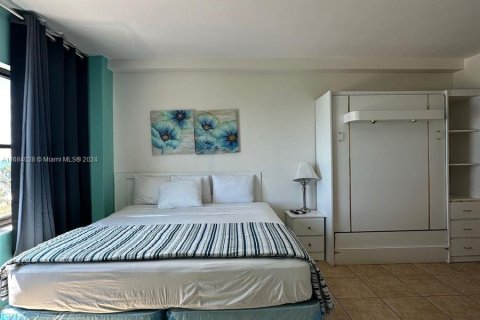 Condominio en venta en Miami Beach, Florida, 32.05 m2 № 1441525 - foto 7