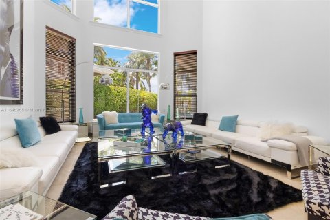 Casa en venta en Hollywood, Florida, 6 dormitorios, 459.49 m2 № 1330703 - foto 10