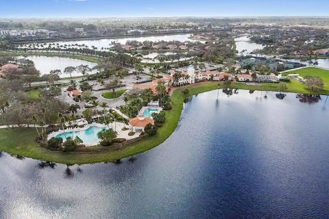 Villa ou maison à vendre à West Palm Beach, Floride: 3 chambres, 193.61 m2 № 1186541 - photo 2