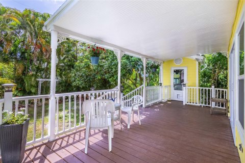 House in Fort Lauderdale, Florida 2 bedrooms, 154.87 sq.m. № 956758 - photo 12