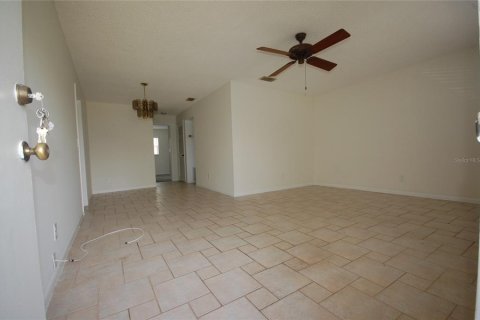 Immobilier commercial à vendre à Longwood, Floride: 4 chambres, 178.74 m2 № 1250764 - photo 21