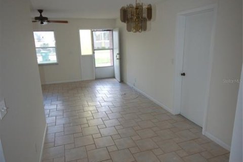 Immobilier commercial à vendre à Longwood, Floride: 4 chambres, 178.74 m2 № 1250764 - photo 25