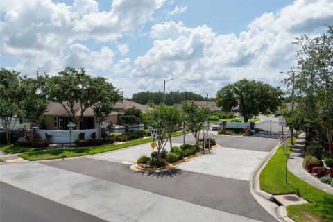 Villa ou maison à vendre à Wesley Chapel, Floride: 3 chambres, 190.82 m2 № 1250725 - photo 4