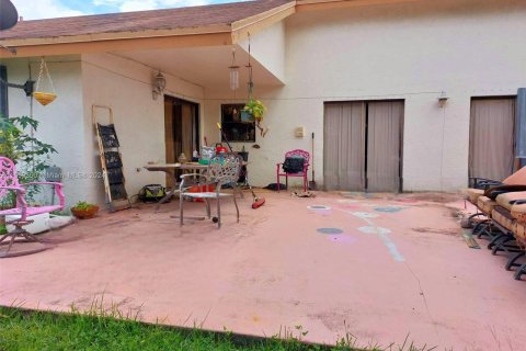 Casa en venta en Miramar, Florida, 3 dormitorios, 168.52 m2 № 1356775 - foto 3