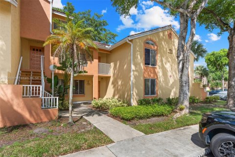 Condo in Coral Springs, Florida, 1 bedroom  № 1372729 - photo 1