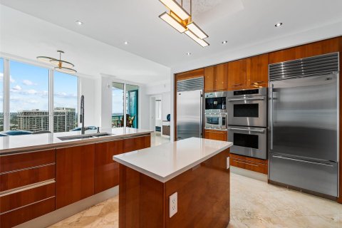 Copropriété à vendre à Fort Lauderdale, Floride: 3 chambres, 296.27 m2 № 1372727 - photo 16