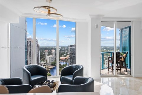 Condo in Fort Lauderdale, Florida, 3 bedrooms  № 1372727 - photo 20