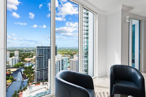 Condominio en venta en Fort Lauderdale, Florida, 3 dormitorios, 296.27 m2 № 1372727 - foto 17