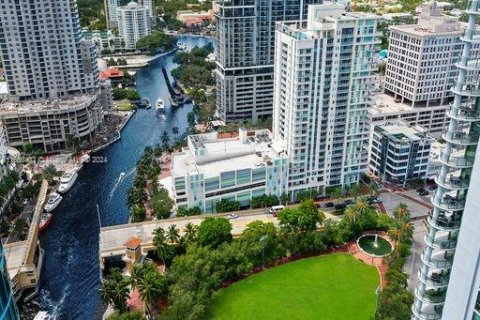 Copropriété à vendre à Fort Lauderdale, Floride: 3 chambres, 296.27 m2 № 1372727 - photo 2