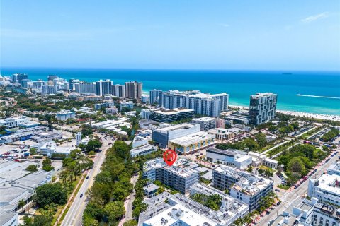 Condo in Miami Beach, Florida, 1 bedroom  № 1171783 - photo 25