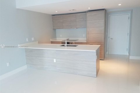 Condominio en venta en Miami, Florida, 2 dormitorios, 101.08 m2 № 911912 - foto 7