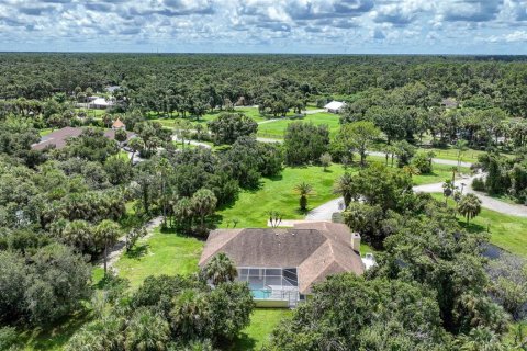 House in North Port, Florida 4 bedrooms, 244.61 sq.m. № 1338855 - photo 29