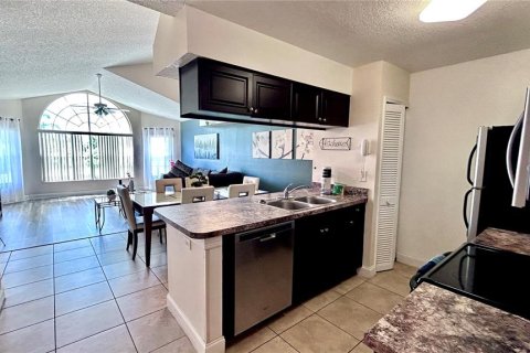 Condo in Kissimmee, Florida, 3 bedrooms  № 1342328 - photo 7