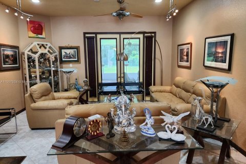 Villa ou maison à vendre à Okeechobee, Floride: 4 chambres № 1080326 - photo 9