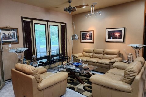 Villa ou maison à vendre à Okeechobee, Floride: 4 chambres № 1080326 - photo 16