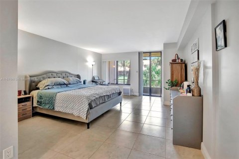 Condominio en venta en Plantation, Florida, 2 dormitorios, 138.42 m2 № 1146486 - foto 17