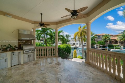 Casa en venta en Coral Gables, Florida, 6 dormitorios, 424.56 m2 № 1146488 - foto 14