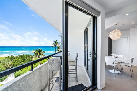 Copropriété à vendre à Palm Beach, Floride: 2 chambres, 231.98 m2 № 927697 - photo 22