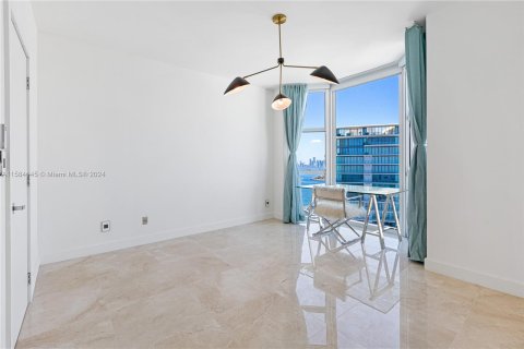 Condo in Miami Beach, Florida, 3 bedrooms  № 1171745 - photo 26