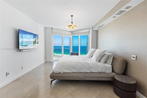 Condominio en venta en Miami Beach, Florida, 3 dormitorios, 217.39 m2 № 1171745 - foto 28