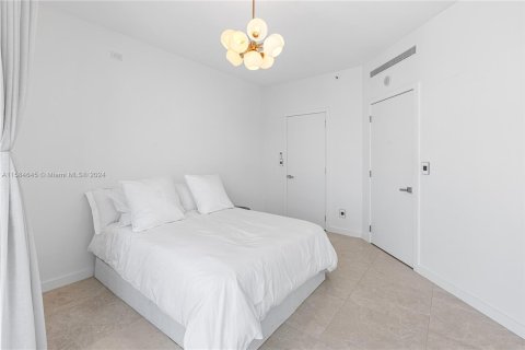 Condo in Miami Beach, Florida, 3 bedrooms  № 1171745 - photo 21