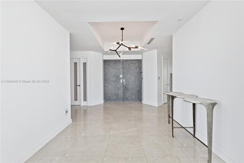 Copropriété à vendre à Miami Beach, Floride: 3 chambres, 217.39 m2 № 1171745 - photo 13